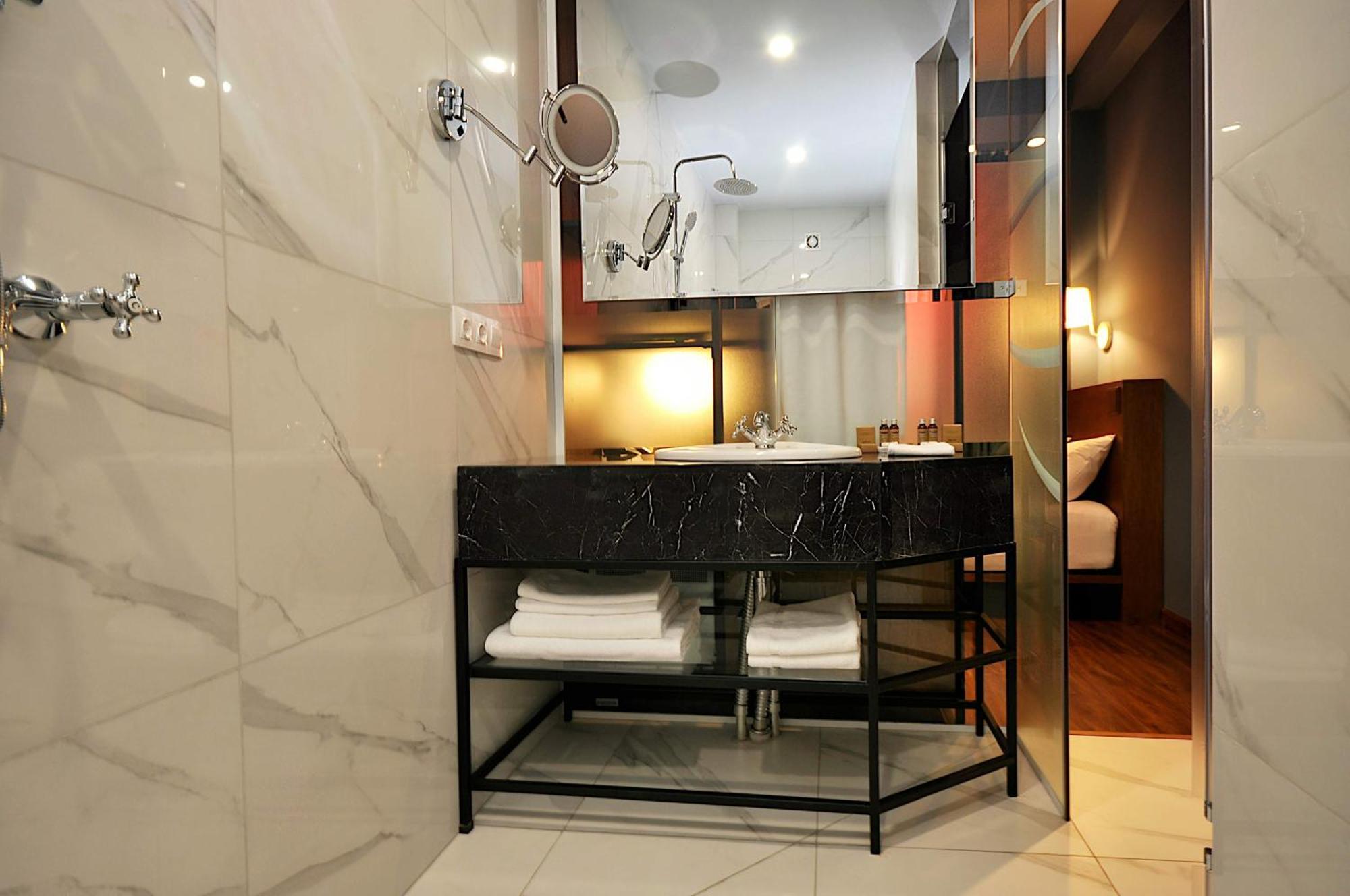Elle Boutique Hotel Tbilisi Quarto foto